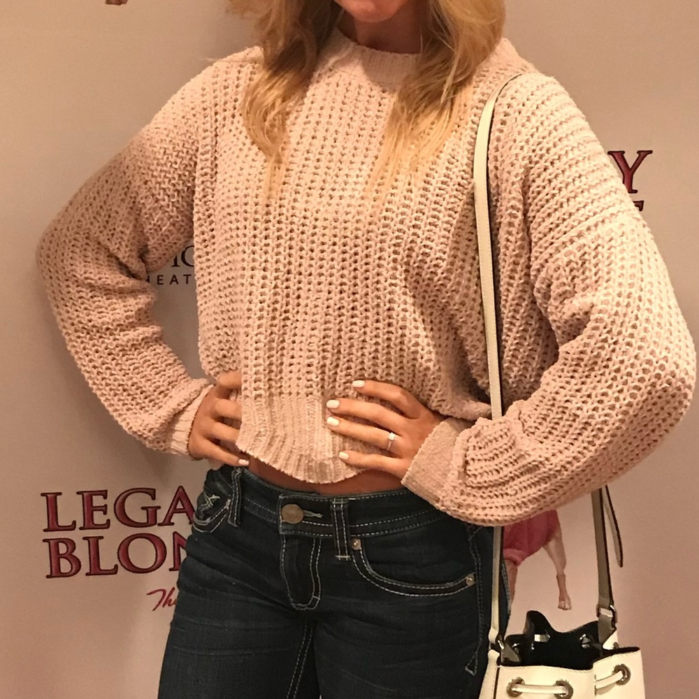 Dusty pink cropped super soft sweater